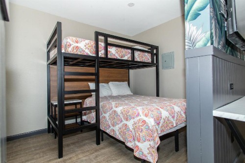 Magnolia Tree Hotel-Maingate/Anaheim Convention Center - image 7