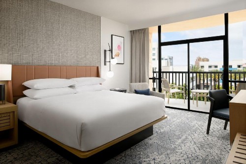 Sheraton Park Hotel at the Anaheim Resort - image 3