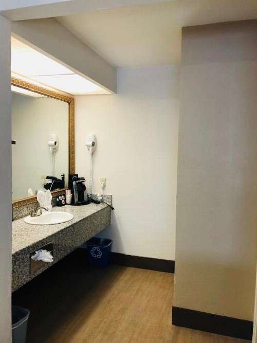 Stanford Inn & Suites Anaheim - image 26