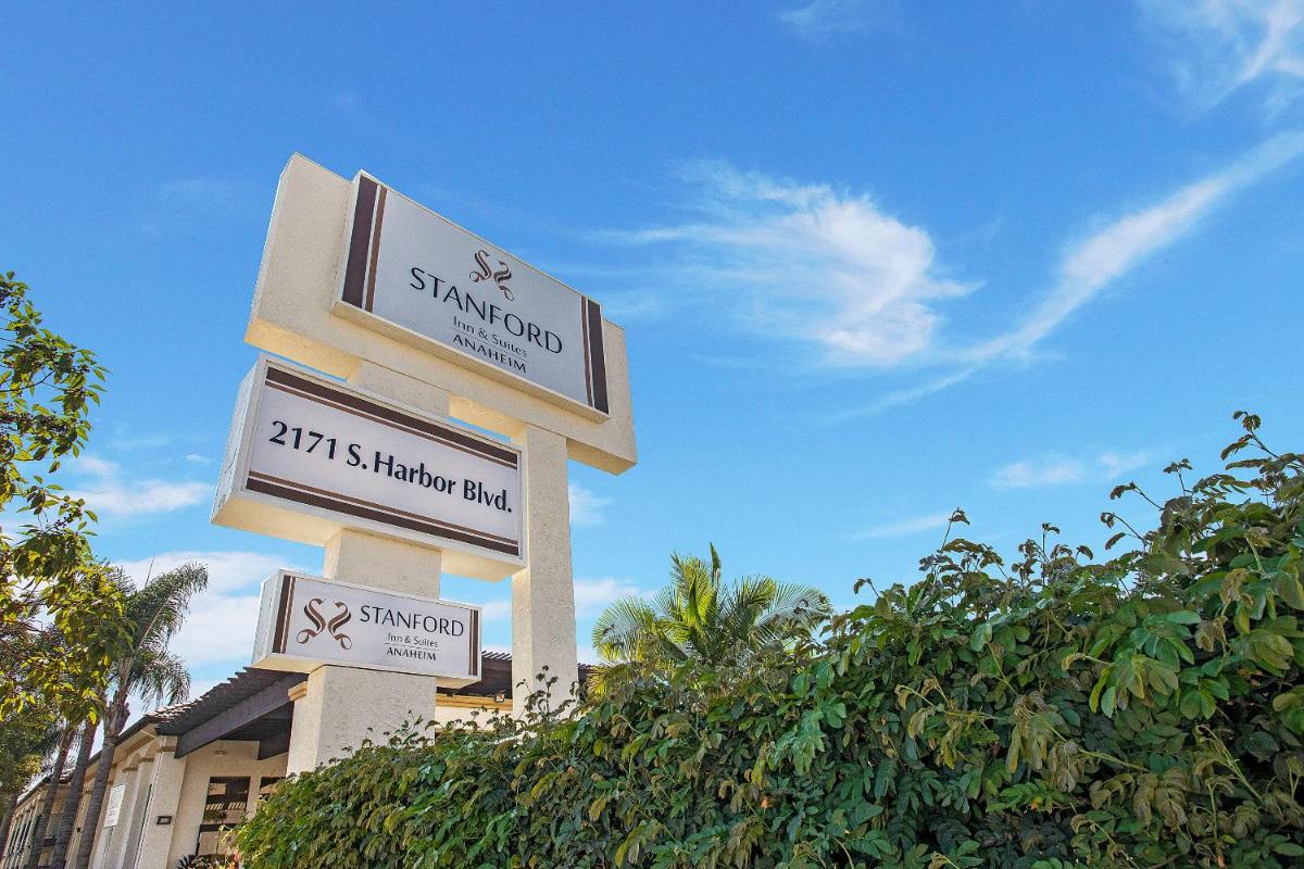 Stanford Inn & Suites Anaheim - image 3