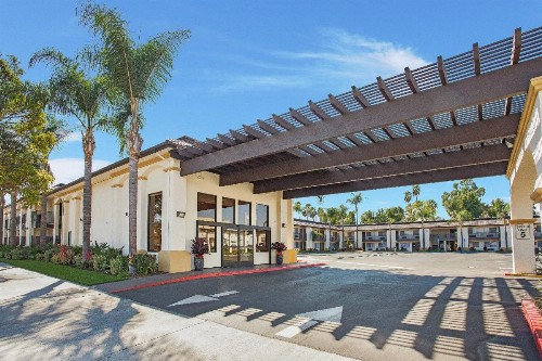 Stanford Inn & Suites Anaheim - image 6