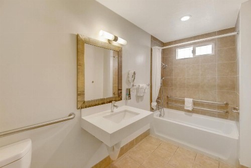 Hotel 414 Anaheim - image 14