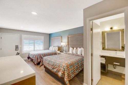 Hotel 414 Anaheim - image 21