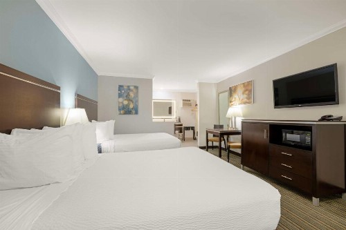Best Western Courtesy Inn - Anaheim Park Hotel - image 17