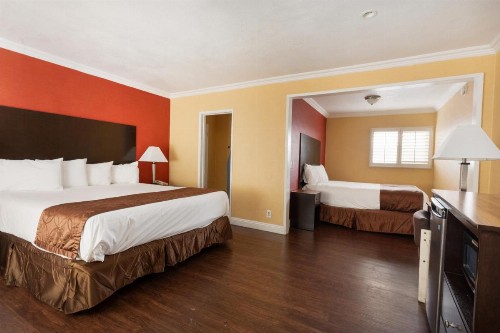 Americas Best Value Inn & Suites Anaheim - image 15
