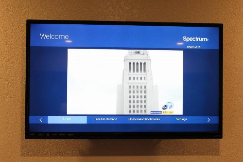 Budget Inn Anaheim near Disneyland Drive - image 23