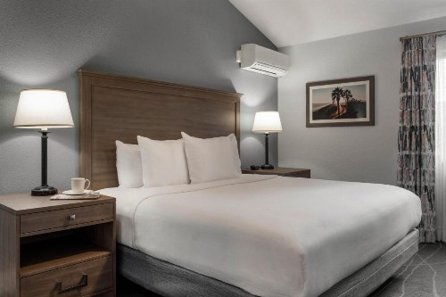 Club Wyndham Dolphin's Cove - image 41