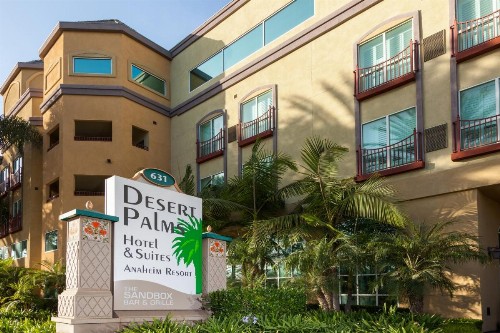 Desert Palms Hotel & Suites Anaheim Resort - image 15