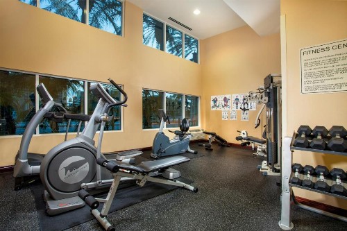 Desert Palms Hotel & Suites Anaheim Resort - image 7