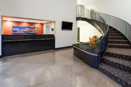 Travelodge Inn & Suites by Wyndham Anaheim on Disneyland Dr - image 36