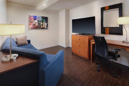 Fairfield by Marriott Anaheim Resort - image 11
