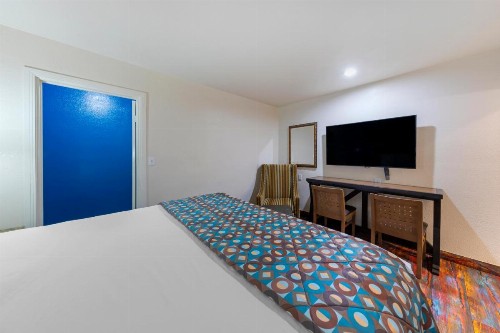 Anaheim Discovery Inn and Suites - image 21