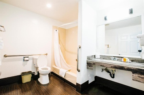 Anaheim Discovery Inn and Suites - image 36
