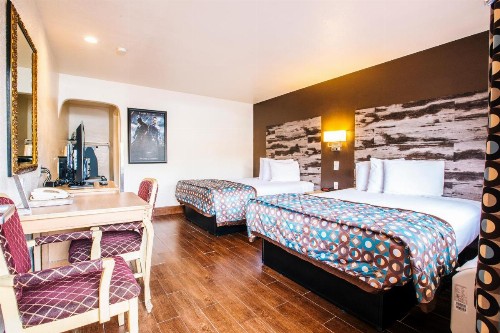 Anaheim Discovery Inn and Suites - image 39