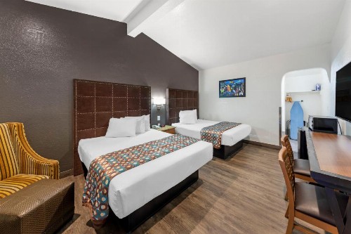 Anaheim Discovery Inn and Suites - image 4