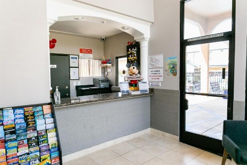 Anaheim Discovery Inn and Suites - image 50
