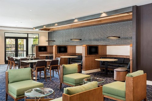 Courtyard by Marriott Anaheim Resort/Convention Center - image 14