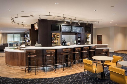 Courtyard by Marriott Anaheim Resort/Convention Center - image 18