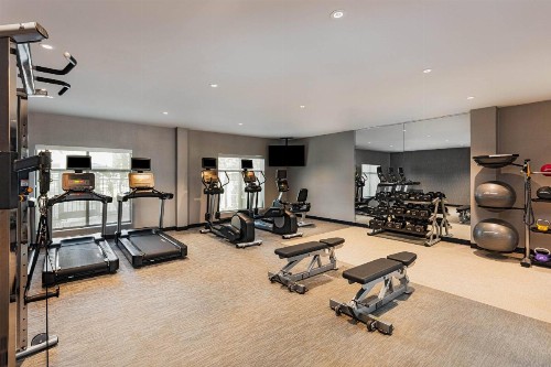 Courtyard by Marriott Anaheim Resort/Convention Center - image 22