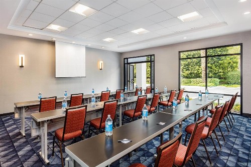 Courtyard by Marriott Anaheim Resort/Convention Center - image 24