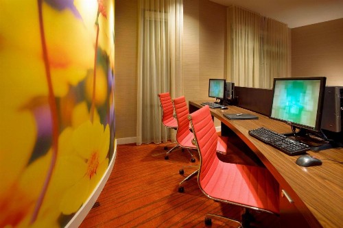 Courtyard by Marriott Anaheim Resort/Convention Center - image 29