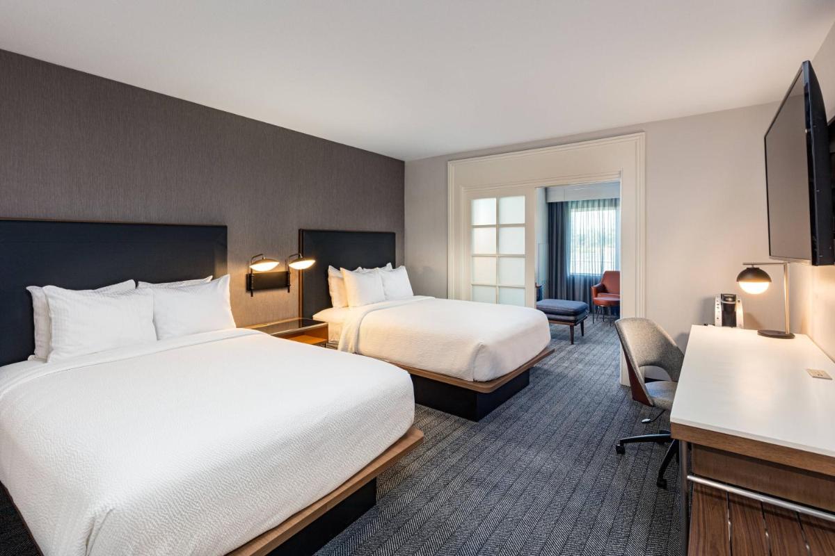 Courtyard by Marriott Anaheim Resort/Convention Center - image 7