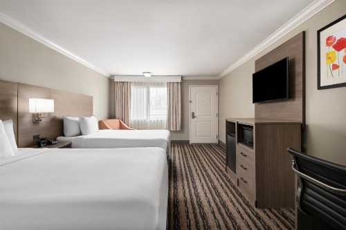 Ramada by Wyndham Anaheim Maingate North - image 17