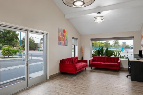 Ramada by Wyndham Anaheim Maingate North - image 22