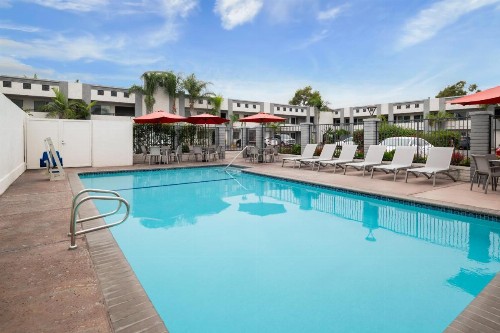 Ramada by Wyndham Anaheim Maingate North - image 24