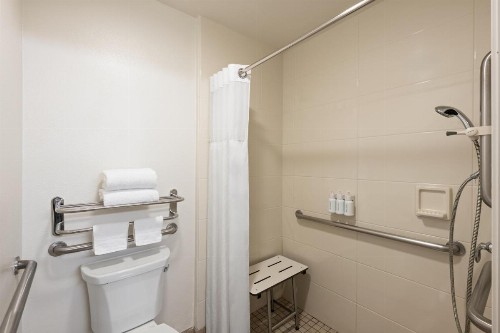 Ramada by Wyndham Anaheim Maingate North - image 29
