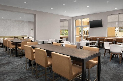 Residence Inn by Marriott Anaheim Resort Area/Garden Grove - image 3