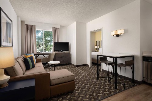 Residence Inn by Marriott Anaheim Resort Area/Garden Grove - image 7