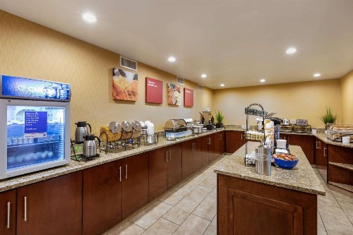 Comfort Inn Anaheim Resort - image 32