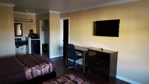 Anaheim Astoria Inn & Suites - image 15