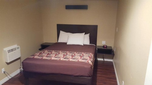 Anaheim Astoria Inn & Suites - image 6