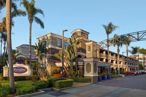 Portofino Inn and Suites Anaheim Hotel - image 2