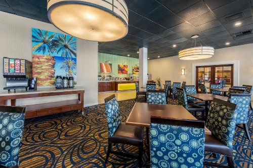 Clarion Hotel Anaheim Resort - image 20