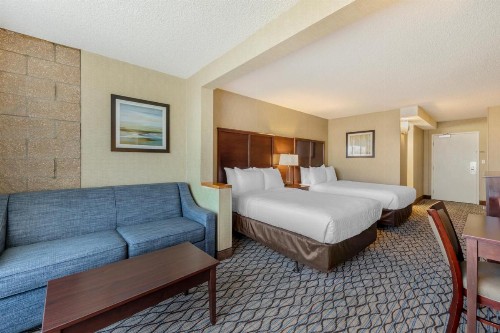 Clarion Hotel Anaheim Resort - image 25