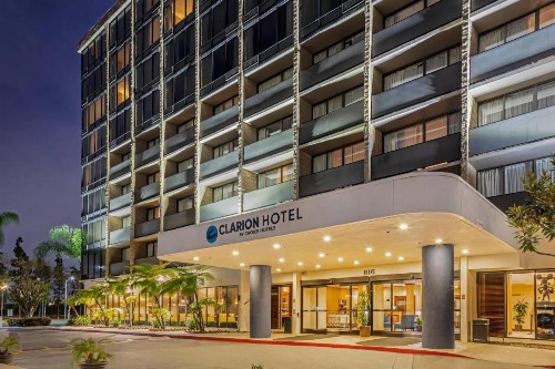 Clarion Hotel Anaheim Resort - image 31