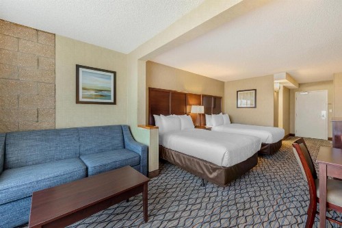 Clarion Hotel Anaheim Resort - image 32