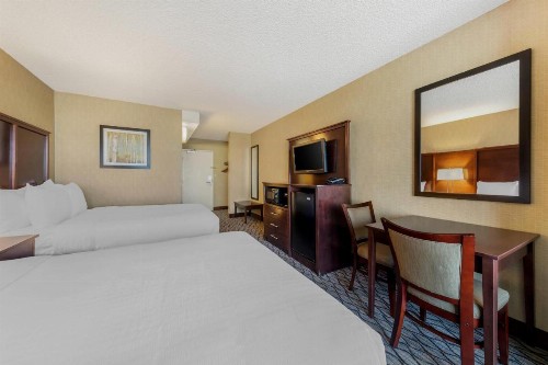 Clarion Hotel Anaheim Resort - image 36