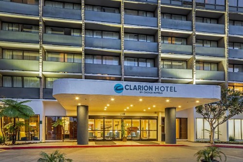 Clarion Hotel Anaheim Resort - image 42