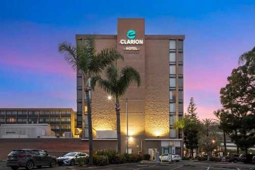 Clarion Hotel Anaheim Resort - image 48