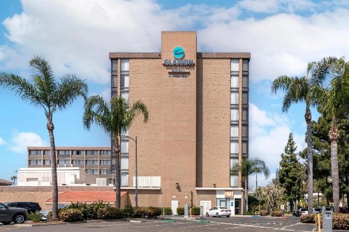 Clarion Hotel Anaheim Resort - image 49