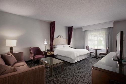 Anaheim Majestic Garden Hotel - image 32