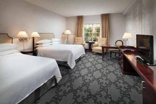 Anaheim Majestic Garden Hotel - image 45