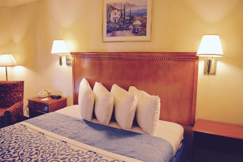 Days Inn by Wyndham Anaheim Near the Park - image 38