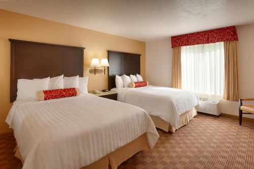 Cortona Inn and Suites Anaheim Resort - image 11