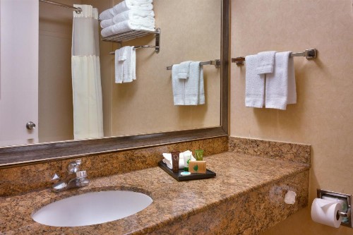 Cortona Inn and Suites Anaheim Resort - image 19