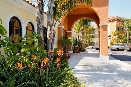 Cortona Inn and Suites Anaheim Resort - image 25